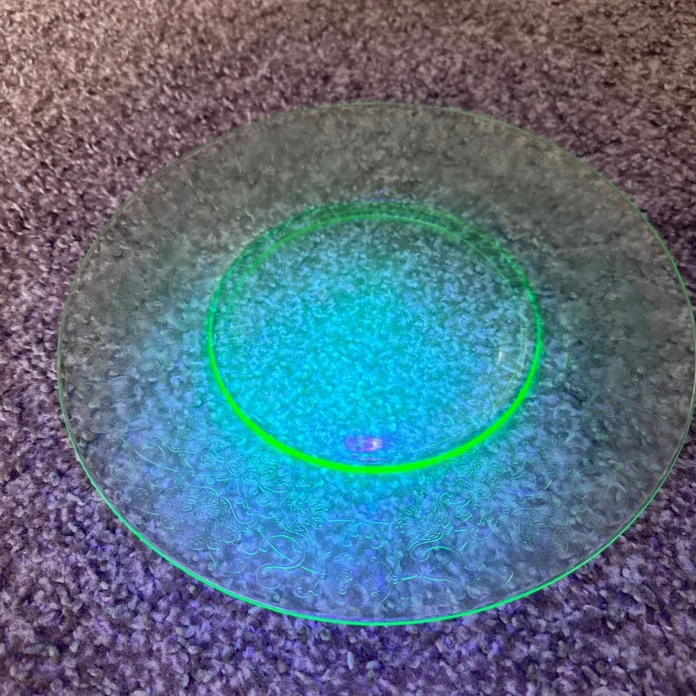 Vintage Hazel Atlas Florentine Green Uranium Depression Glass Dinner Plate 10.5